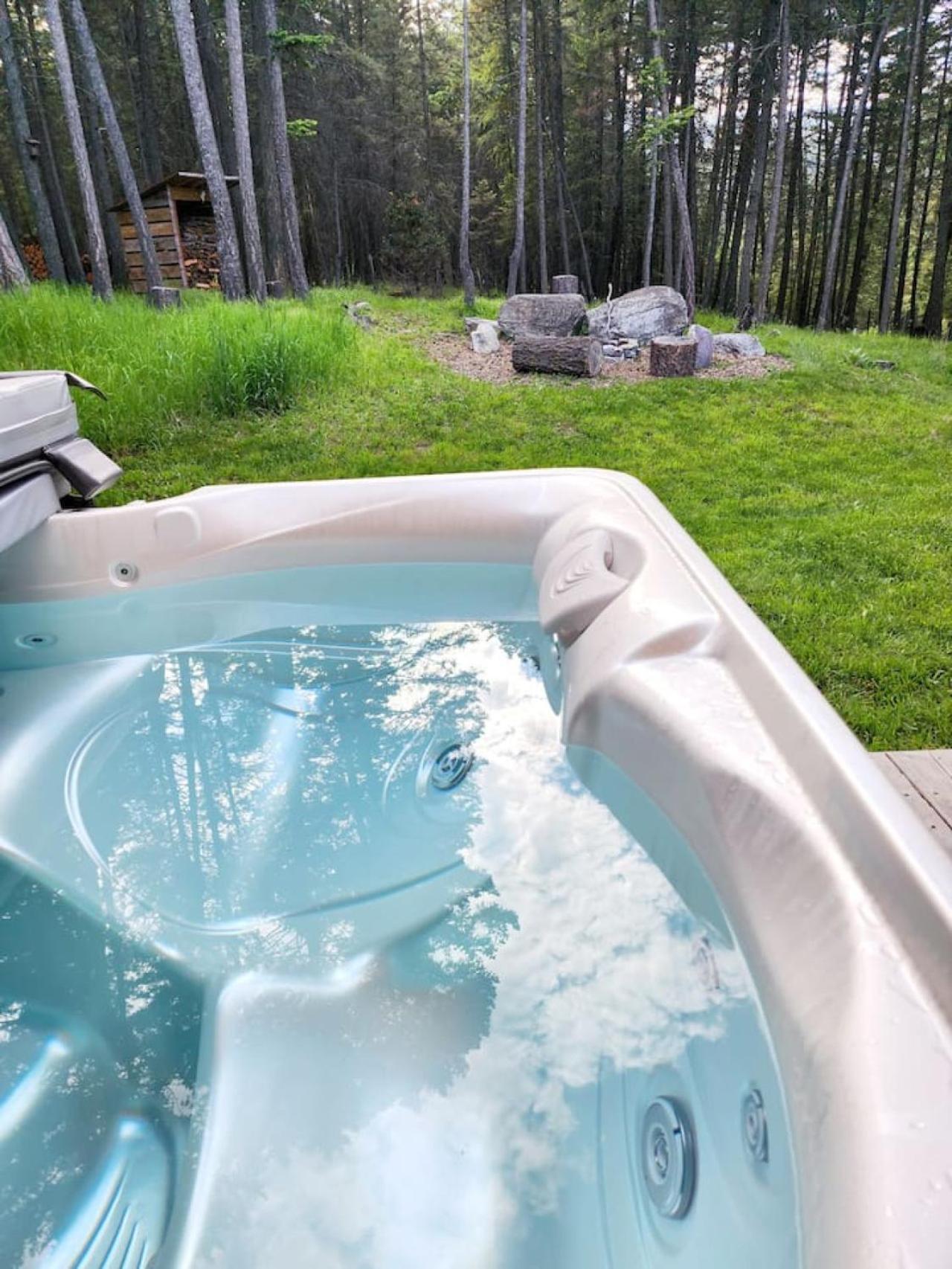 Blacktail Cabin Hideaway With Hot Tub Lakeside Ngoại thất bức ảnh